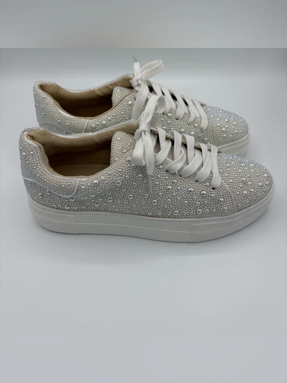 Betsey Johnson Sidny Pearl Rhinestone Platform Sneakers Bridal Women Size 7